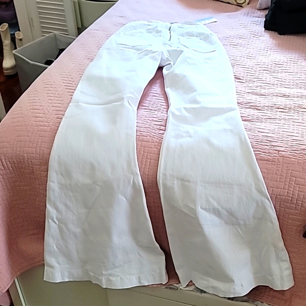 White pant, size small brand shein new